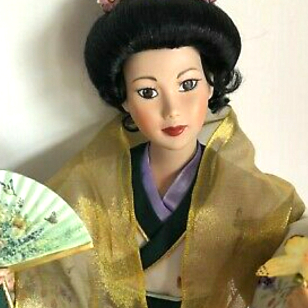Danbury Mint "The Butterfly Mainden" by Lena Liu Oriental Porcelain Figurine 19"